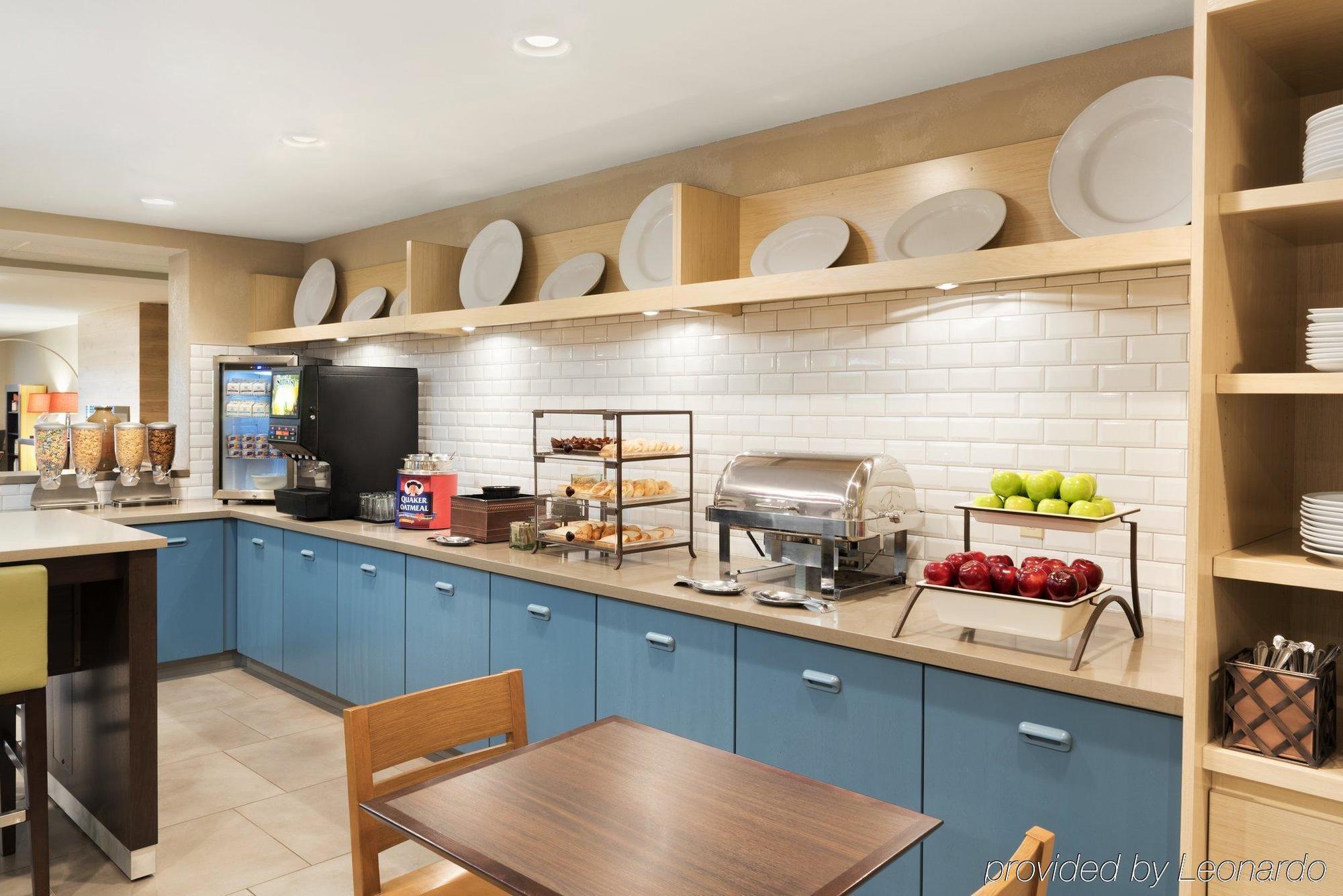 Country Inn & Suites By Radisson, Cedar Rapids Airport, Ia Экстерьер фото