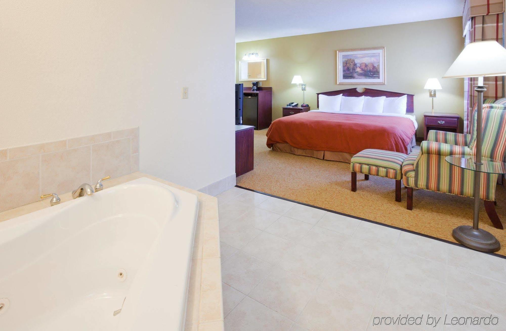 Country Inn & Suites By Radisson, Cedar Rapids Airport, Ia Экстерьер фото